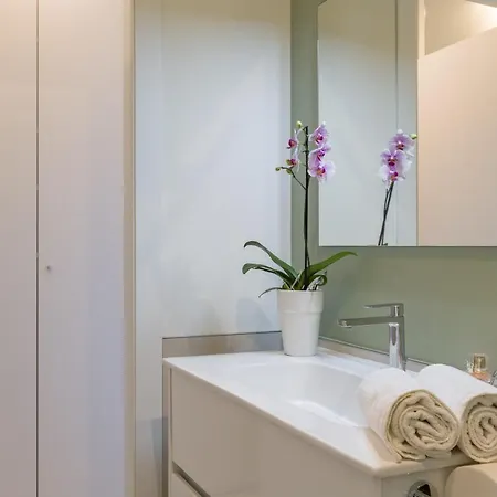 Charming Nest * 시르미오네