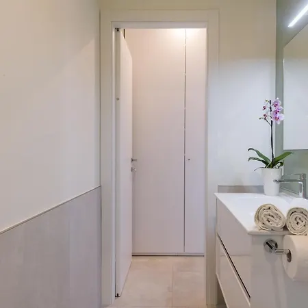 Charming Nest Apartman Sirmione