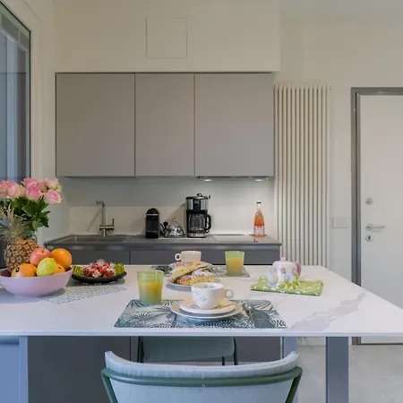 Charming Nest * 시르미오네