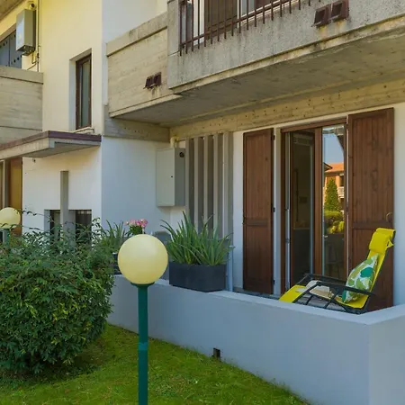 아파트 Charming Nest